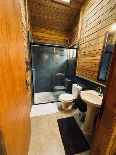 Bathroom 3, Cinque chale, São Roque