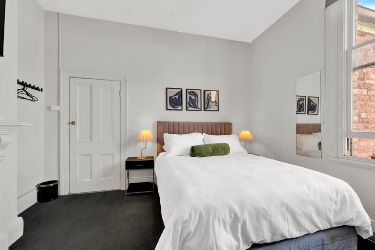 4, Windsor Green Hotel, Melbourne