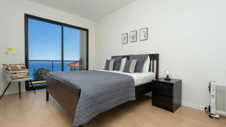 Others 3, Evoque Villa by LovelyStay, Calheta