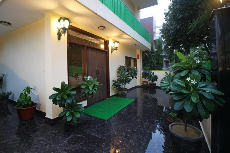 4, Urban Homes Stay, Gautam Buddha Nagar