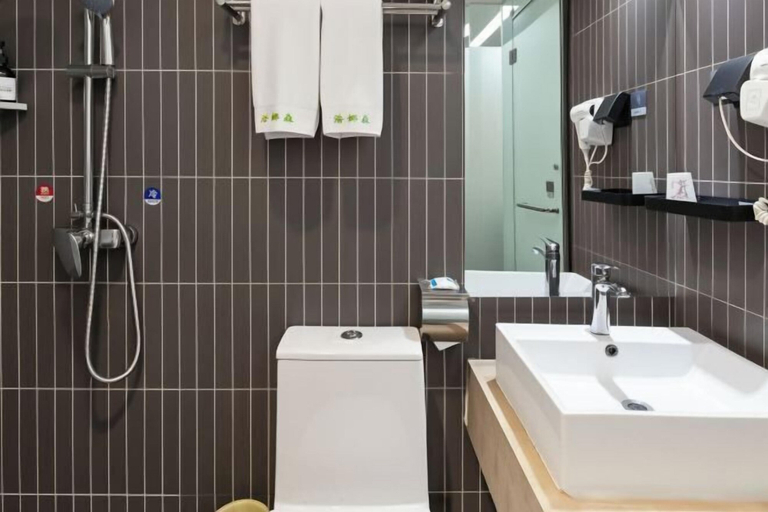 Bathroom 3, Kaida Light Hotel (Lanzhou West High-speed Railway Station Tumendun Subway Station), Lanzhou