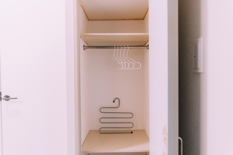 Bathroom, Tennoji House, Osaka