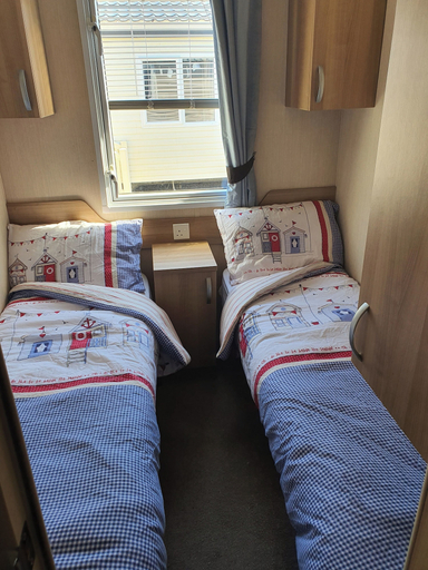 Room 3, 3-bed Caravan, Sleeps 8 With Enclosed Decking, Lancashire