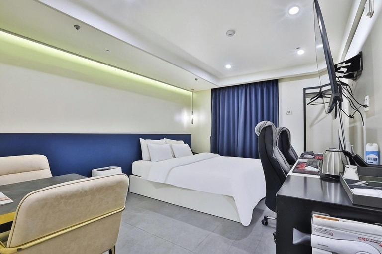 Bedroom 4, Cheongju Stay Hotel, Cheongju