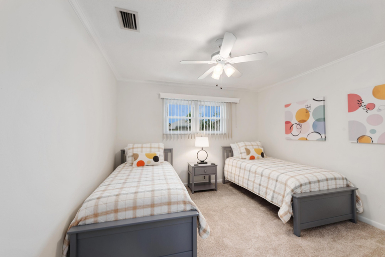 Bedroom 3, Beach Bungalow 1, Lee
