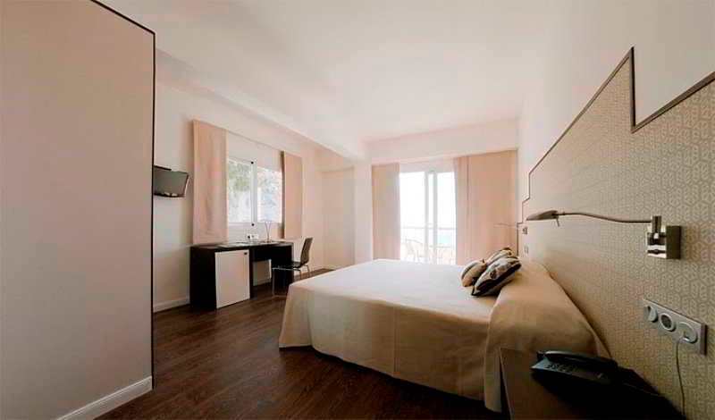 Room 3, Embarcadero de Calahonda, Granada