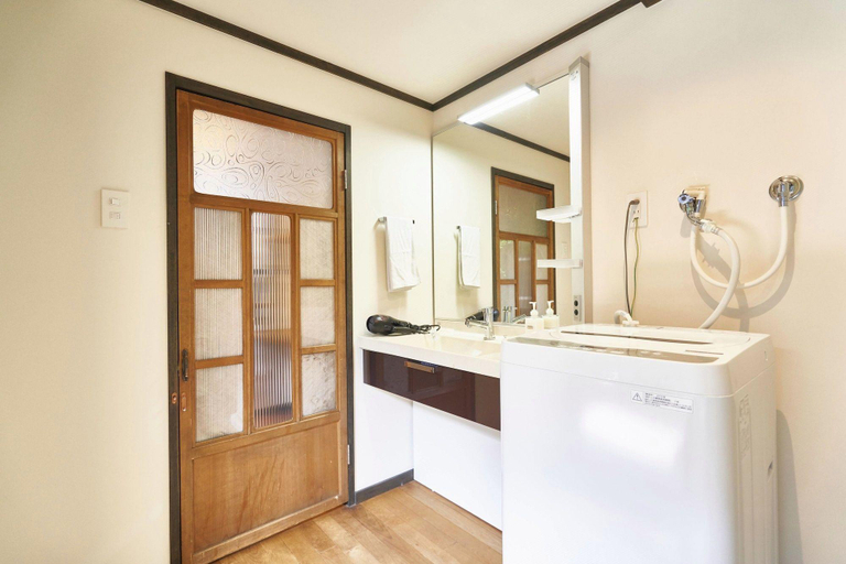 Bathroom 3, Renge-an, Kyoto