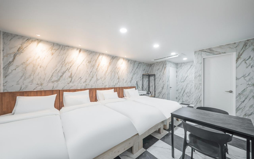 Bedroom 3, Mungyeong Star Hotel, Mungyeong