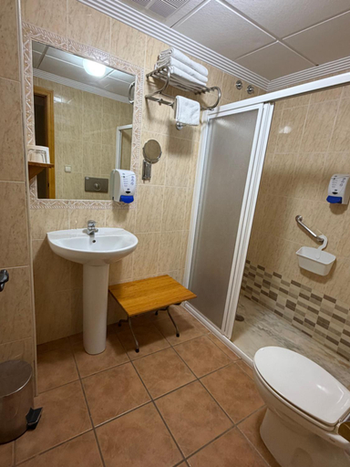 Bathroom, Hospederia Zacatin, Jaén