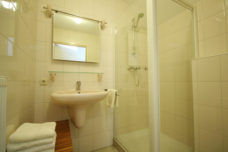 Bathroom, Farmstay With Garden Views, Gulpen-Wittem