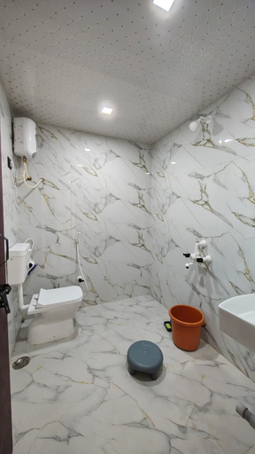 Bathroom, Hotel Palvi, Ahmadnagar