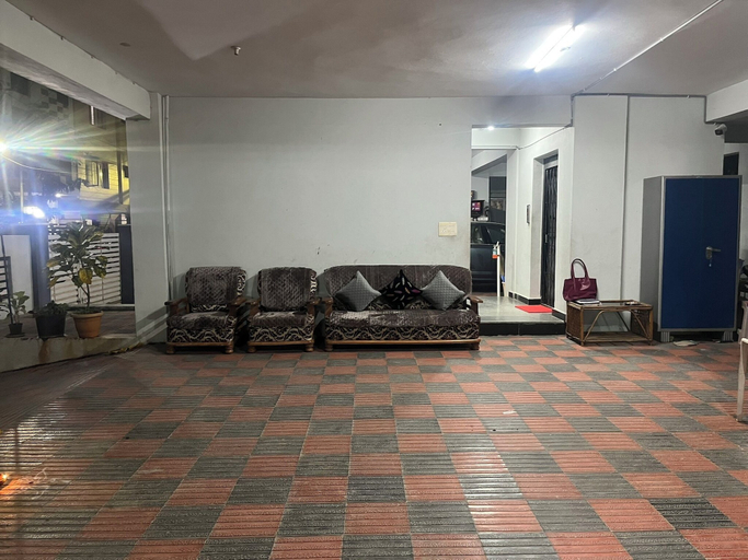 Interior 2, Premium 1BHK Gachibowli -Walk to AIG, Hyderabad