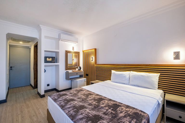 Bedroom 4, Costa Bitezhan Hotel, Bodrum