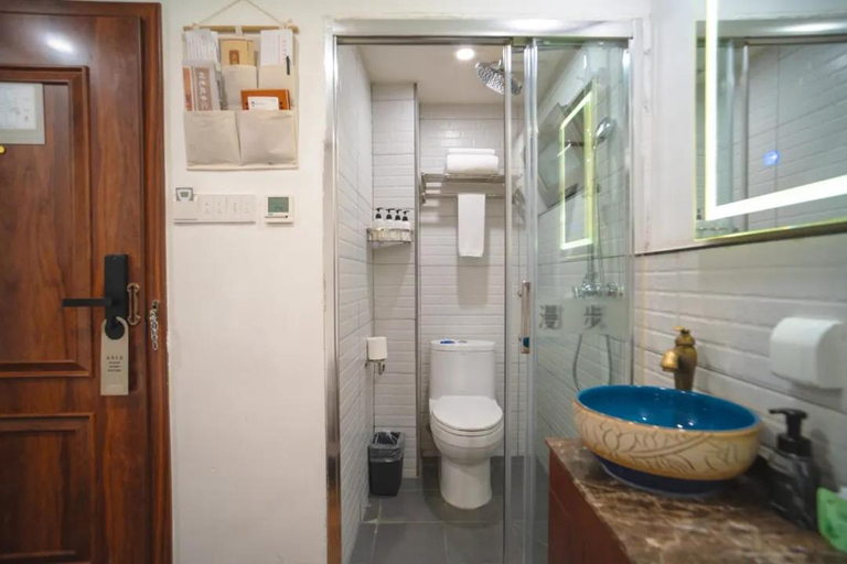 Bathroom 3, Nostalgia Hotel (Beijing Tiananmen Square ), Beijing