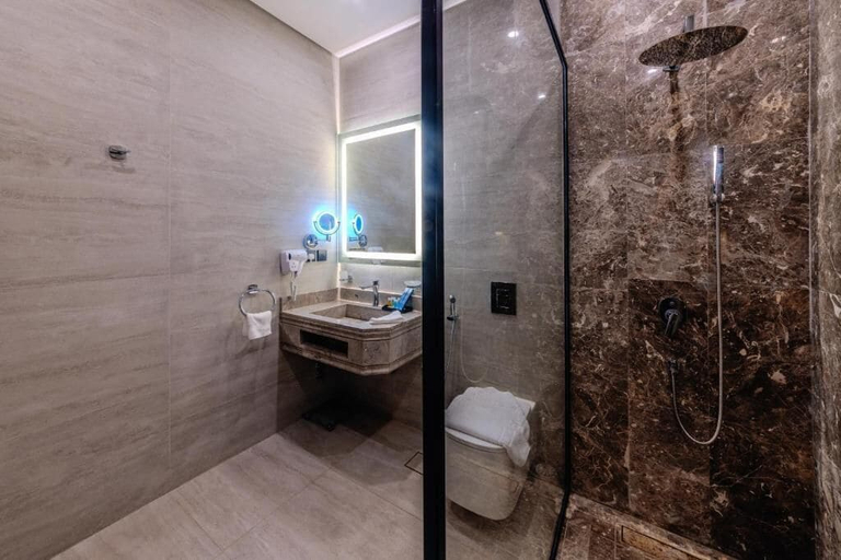 Bathroom 2, Grand hotel alhamra, Jeddah