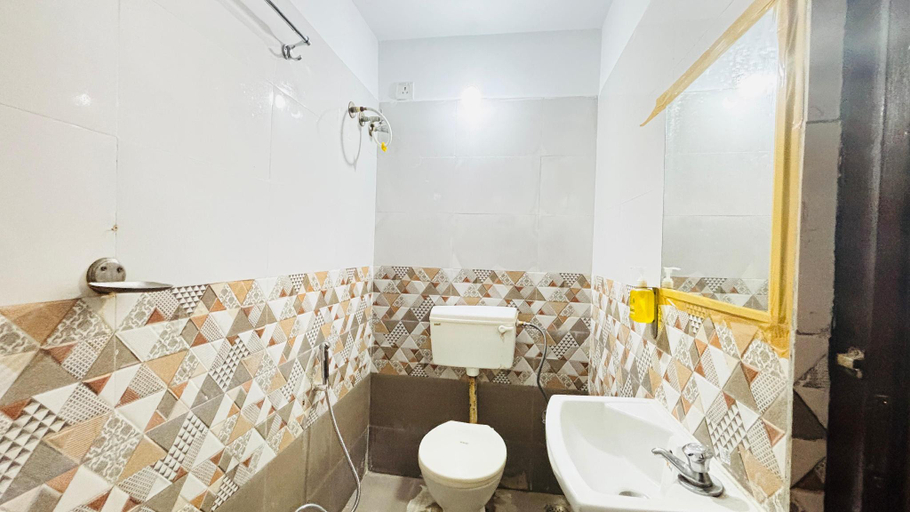 Bathroom 3, Townhouse Star Square Vijay Nagar Indore, Indore