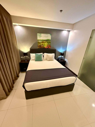 Room 5, The Upperhouse Hotel Boutique Stay with City & River Views, Cagayan de Oro City