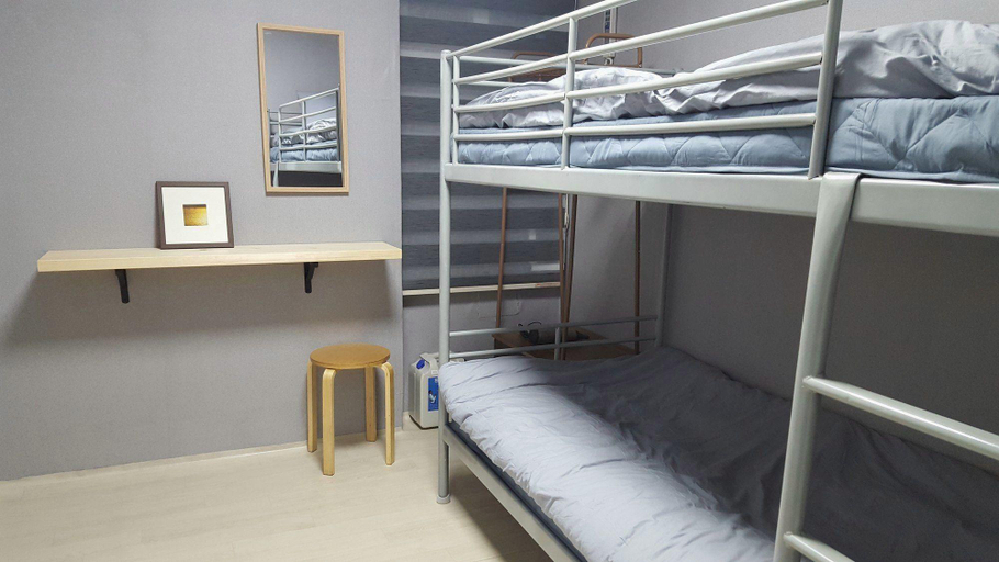 Bedroom 2, Art and Stay, Suncheon