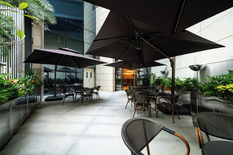 Outdoor dining, Crystal Orange Shunde OCT Harbour, Guangzhou