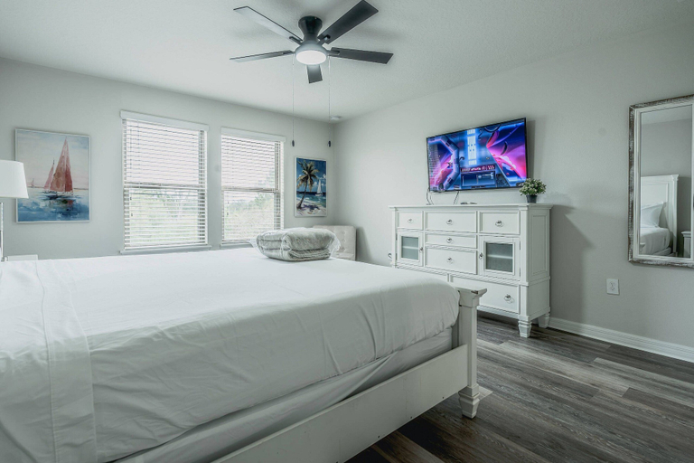 Room 4, 5BR Solterra Home Near Disney With Pool, Polk