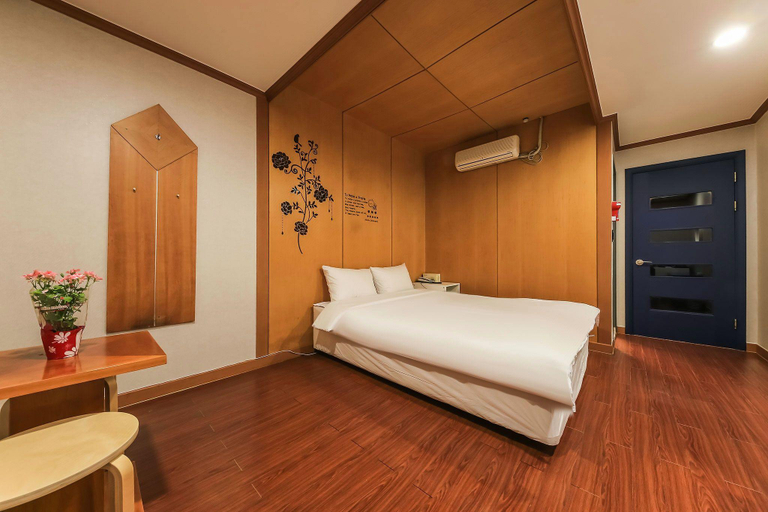 Bedroom 4, Boryeong (Daecheon) Time Motel, Boryeong