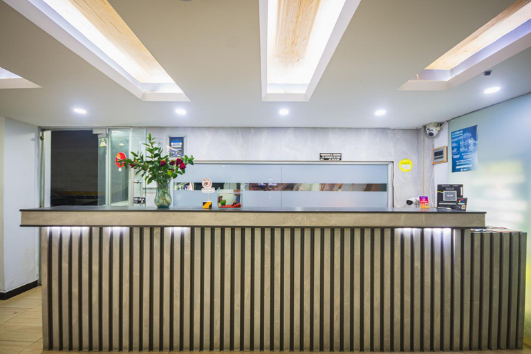 Public Area 3, Hotel Kalifornia, Bello