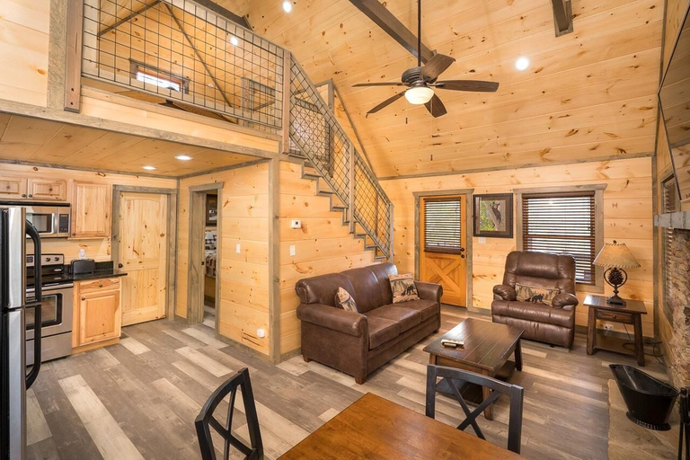 Living area 5, Gone Fishing, Sevier