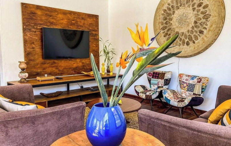 Living area 2, Refúgio Bichinho, Prados