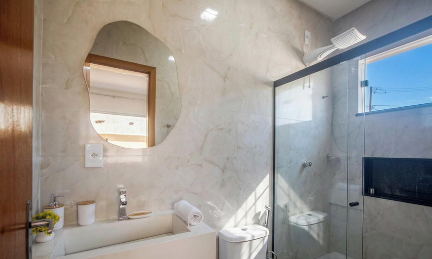 Bathroom 4, Apt in Condo w/ BBQ Area in Porto - BA MAA, Porto Seguro