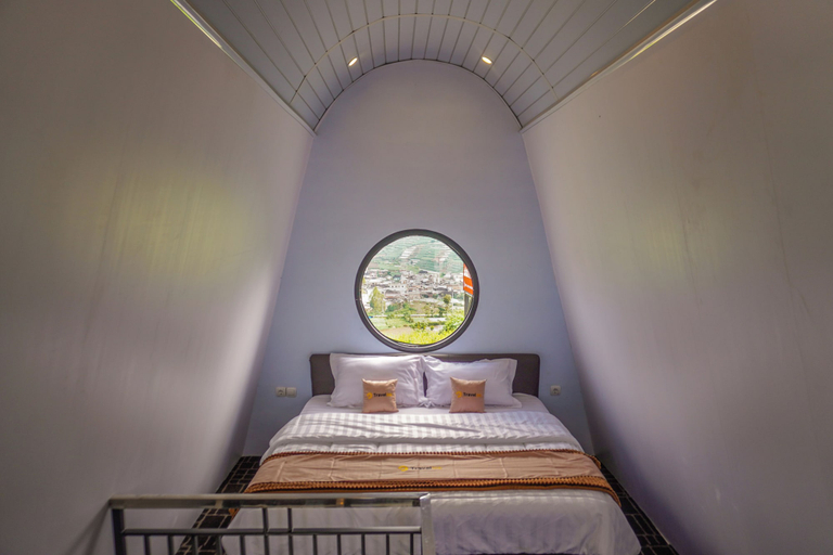 Room 3, Instay Villa Dieng United, Wonosobo