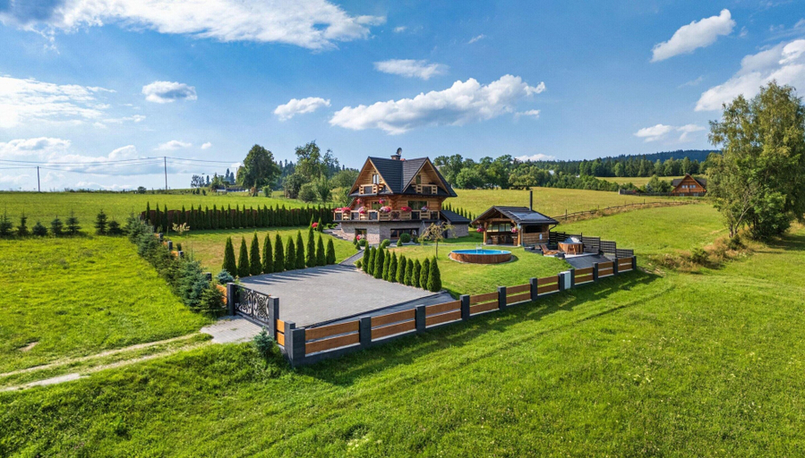 Exterior 2, Luxury Holiday Villa, Pool, Sauna, Jacuzzi, Nowy Targ