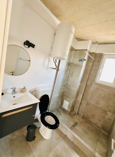 Bathroom 4, Casa Bucuria, Costinesti