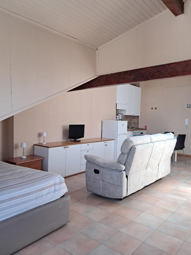 Bedroom 2, Corso Garibaldi mansarda, Imperia