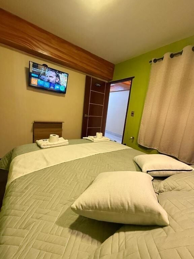 Room 5, Hotel Elom, Antonio Quijarro