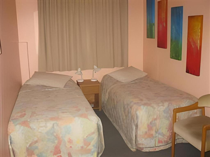 Bedroom 2, City Garden Lodge Backpackers, Waitakere