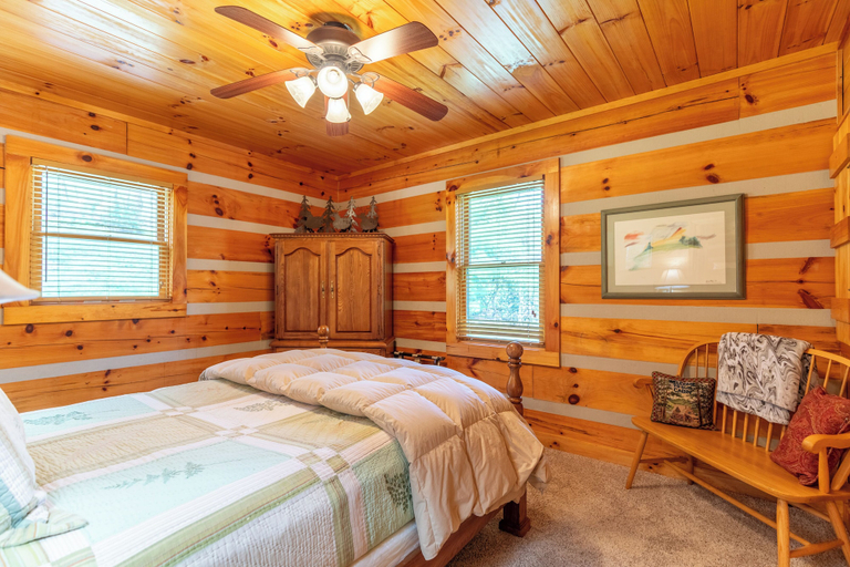 Interior 3, Hemlock Hideaway, Watauga
