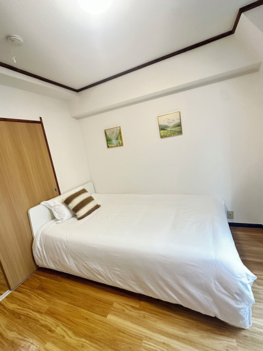 Room 4, sannritsu, Taitō