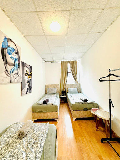 Room 2, Private Room Near Liesing Station, Wien