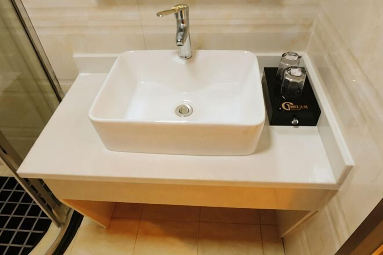 Bathroom 4, Anmen Lijiang Inn, Huangshan