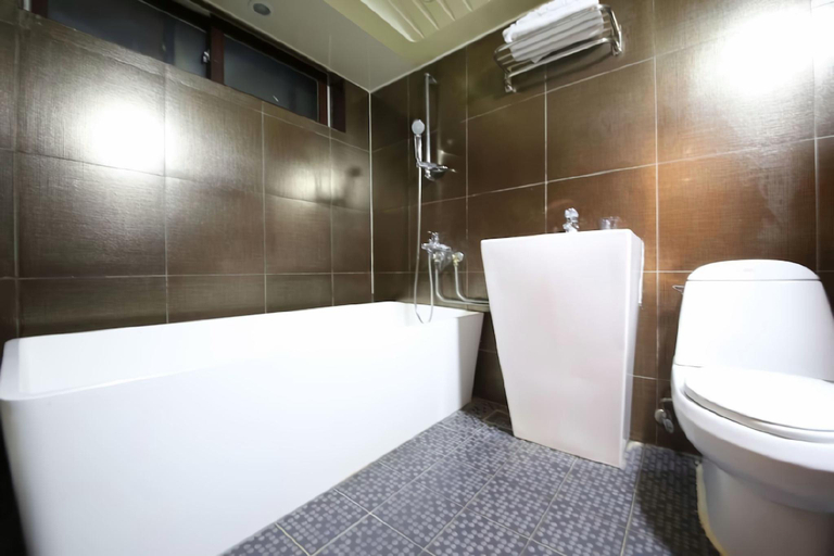 Bathroom 3, Sadang Film 37.2 , Gwanak