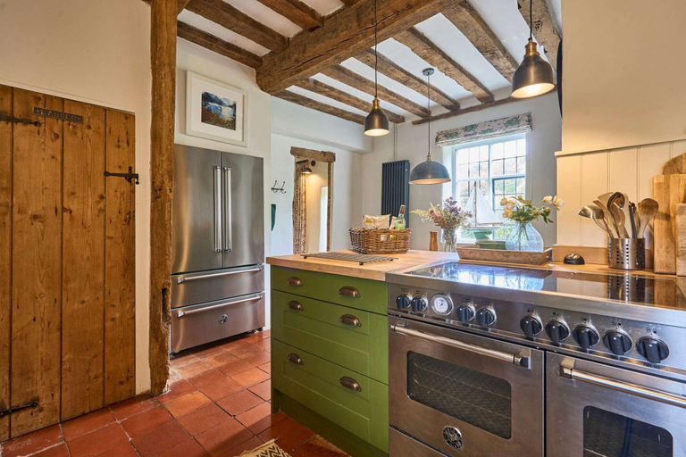 Room 3, Host Stay Woodcutters Cottage, Norfolk