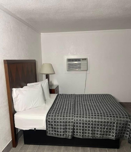 Room 4, Littlefield Motel Near Lubbock Tx, Lamb