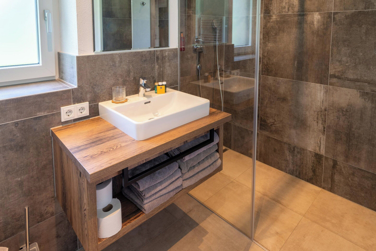 Bathroom 5, Alpine Suite in Rauris Valley, Zell am See