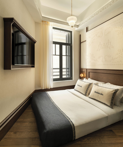 Room 5, Ergon House Ermou, Attica