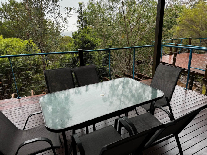Room 4, 719 Cooloola Villa Kingfisher Bay K Gari Fraser Island, Maryborough