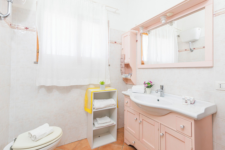 Others 4, Villa Country, Sassari