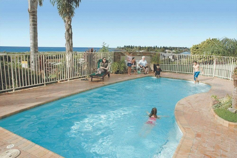 Sport & Beauty 5, Captain's Quarters, Bega Valley