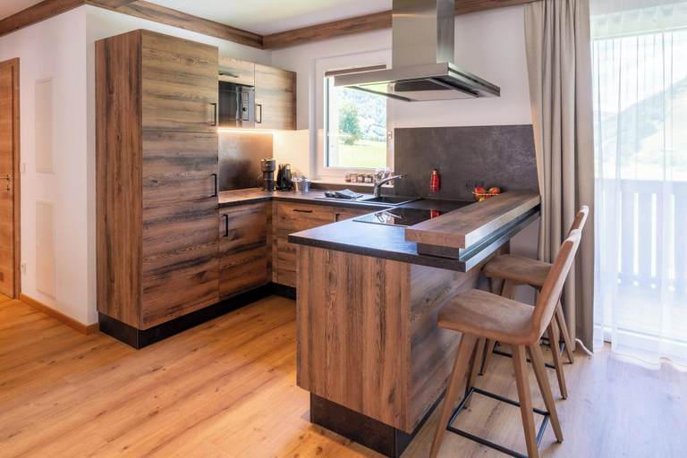 Private kitchen 4, Alpine Suite in Rauris Valley, Zell am See