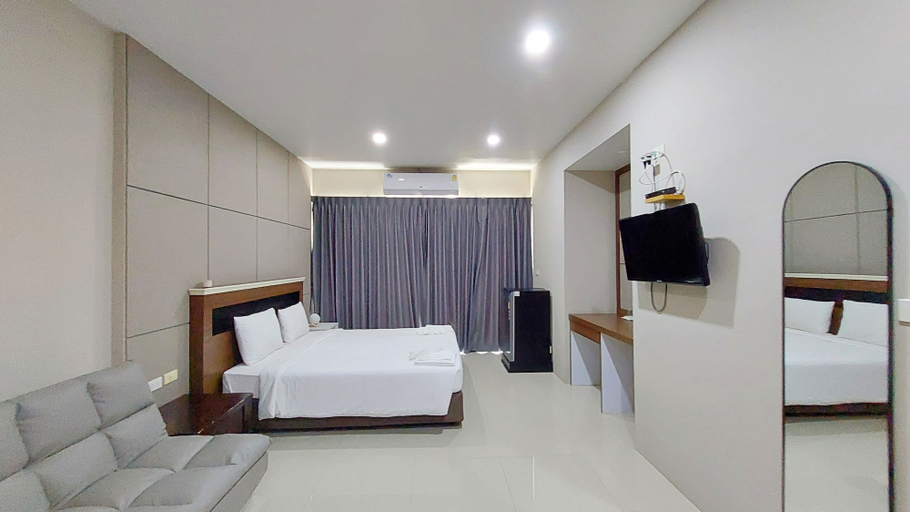 Room 3, LK Resort, Bang Lamung