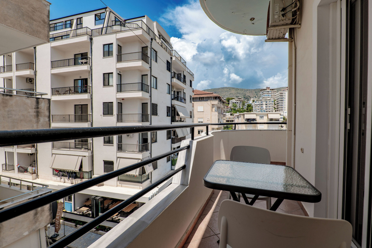 Property grounds 2, Grace Corner, Sarandës